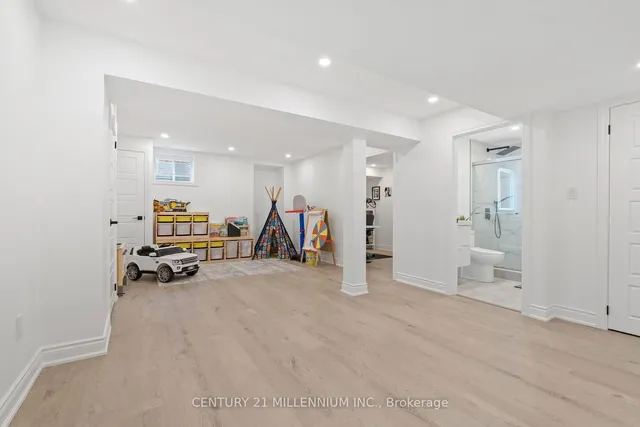 Additional image 29 of 898 Magnolia Terr