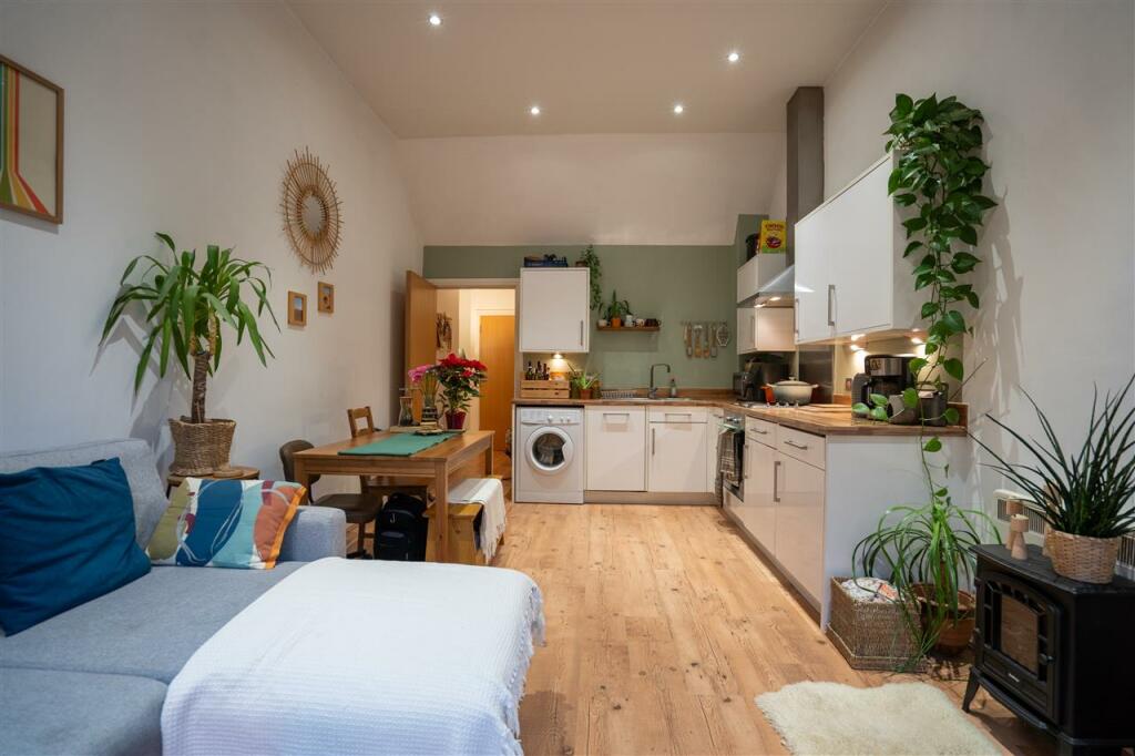 Additional image 6 of Cornwood House, 16 Hutchings, Solihull
