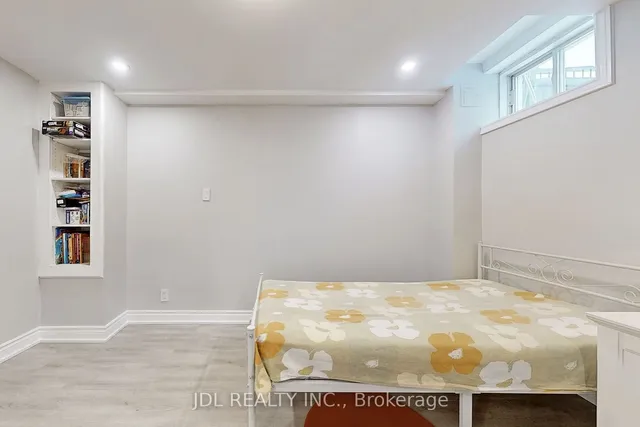 Additional image 33 of 2020 Quinte St