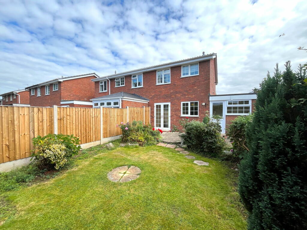 Additional image 23 of Michaelwood Close, Redditch