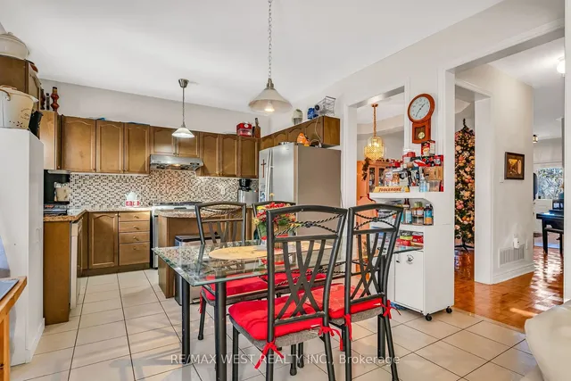 Additional image 28 of 8 Lampman Dr