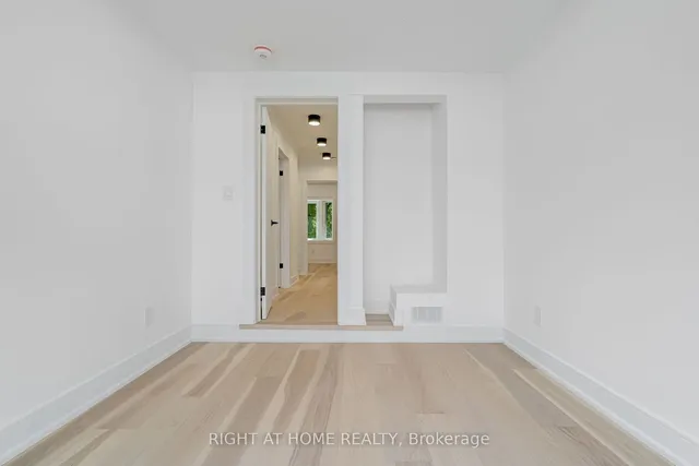 Additional image 14 of 714 Palmerston Ave