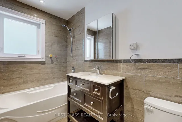 Additional image 18 of 204 Pemberton Ave