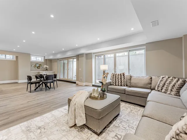 Additional image 30 of 19 DONALDA Cres