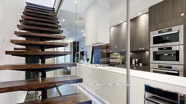 Additional image 11 of 253 Roxton Rd