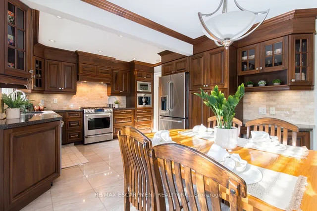 Additional image 9 of 12 LARKSPUR Cres