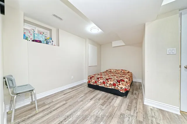 Additional image 37 of 22 Thornapple St