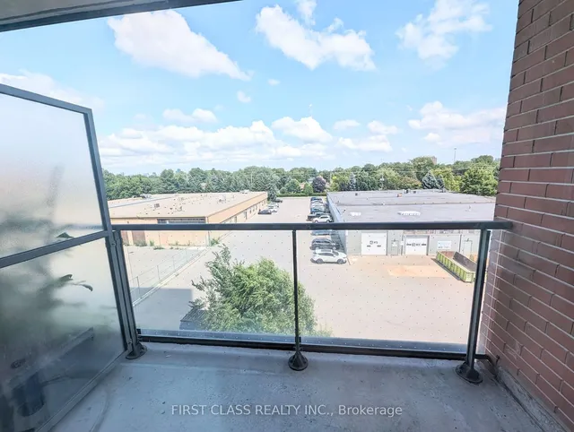 Additional image 32 of 31 Tippett Rd Unit 411