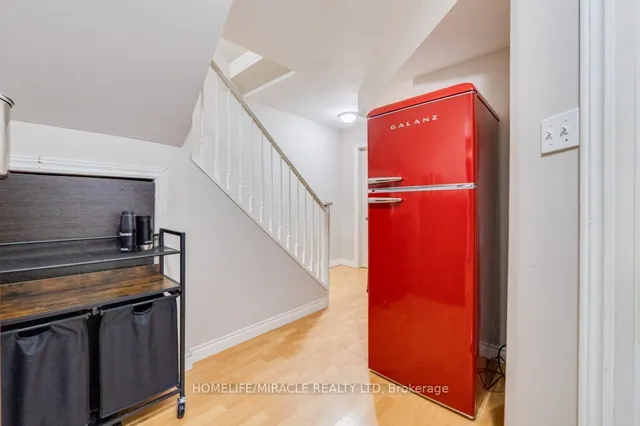 Additional image 20 of 42 Sufi Cres