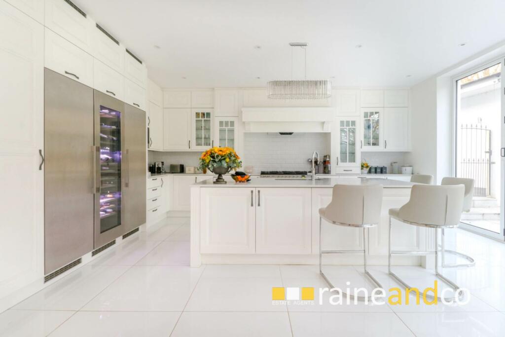 Additional image 51 of Dixons Hill Close, North Mymms, Hertfordshire, AL9