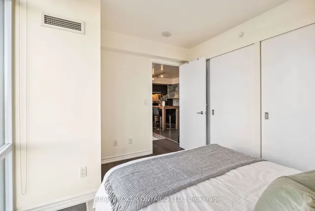 Additional image 16 of 170 Fort York Blvd Unit 303