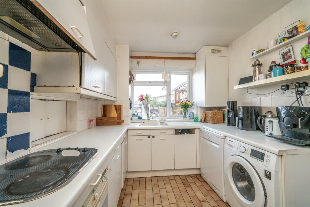 Additional image 5 of Trumpington Drive, St. Albans