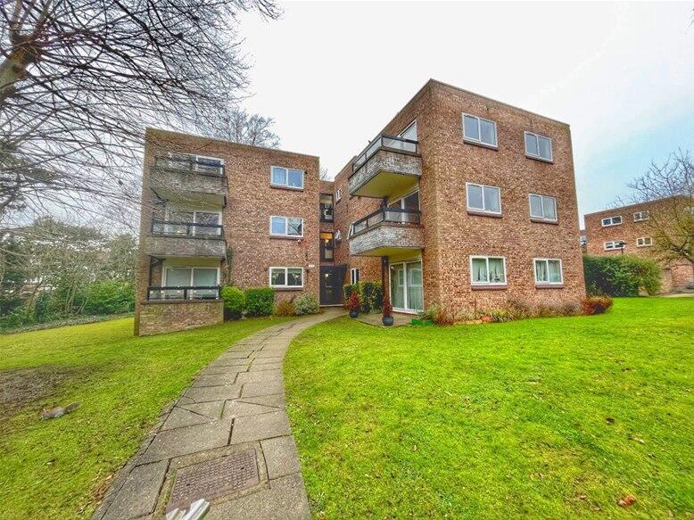 Milton Road, Harpenden, AL5