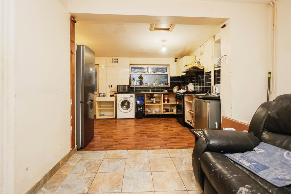 Additional image 5 of Lyndworth Road, Birmingham, West Midlands, B30