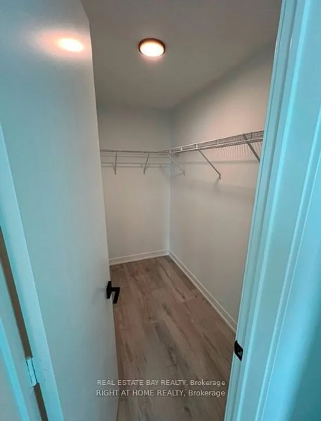 Additional image 9 of 327 King St Unit 4104