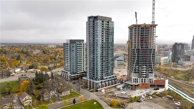 Additional image 45 of 5 Wellington St Unit 306