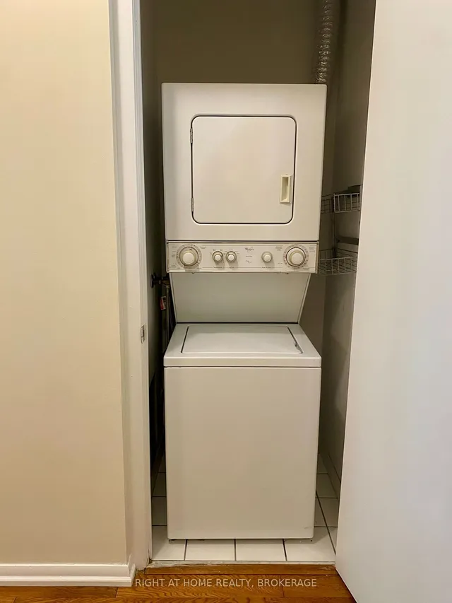 Additional image 26 of 231 Fort York Blvd Unit 1202