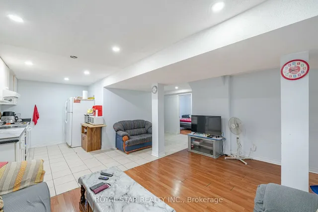 Additional image 31 of 10 Hedgerow Ave