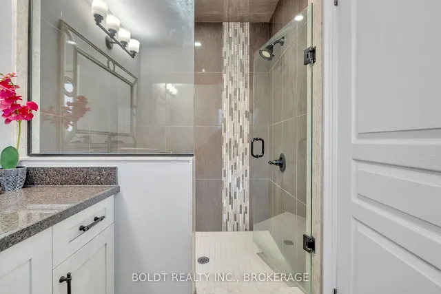 Additional image 25 of 47 Lorupe Crt