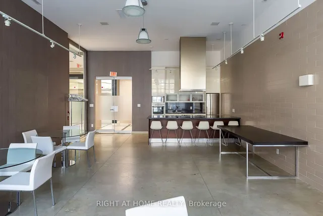 Additional image 33 of 380 Macpherson Ave Unit 306