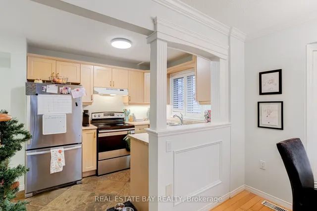 Additional image 15 of 1085 Harrogate Dr Unit 7