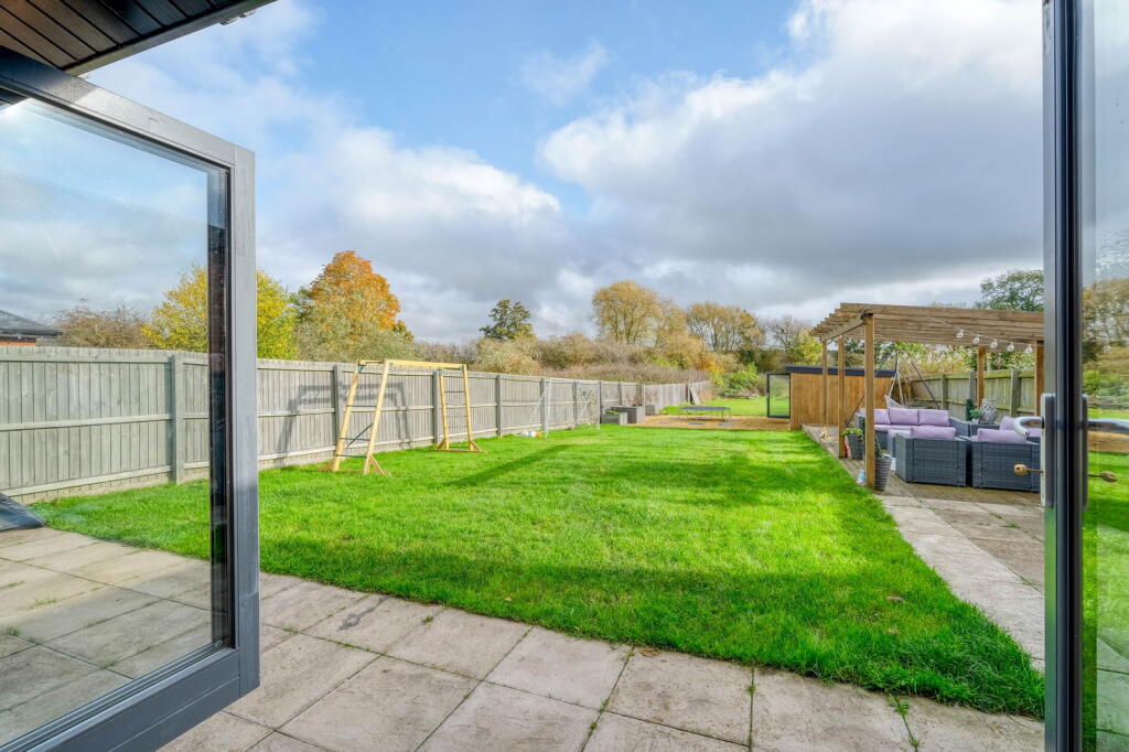 Additional image 8 of Arrow View, Studley, B80 7FH