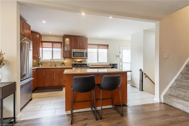 Additional image 9 of 72 Athenia Dr