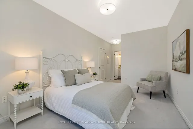 Additional image 27 of 383 Main St Unit 103