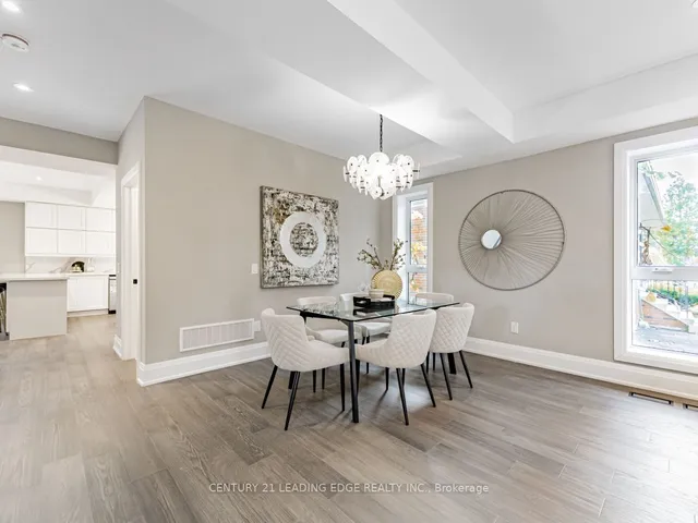 Additional image 8 of 19 DONALDA Cres