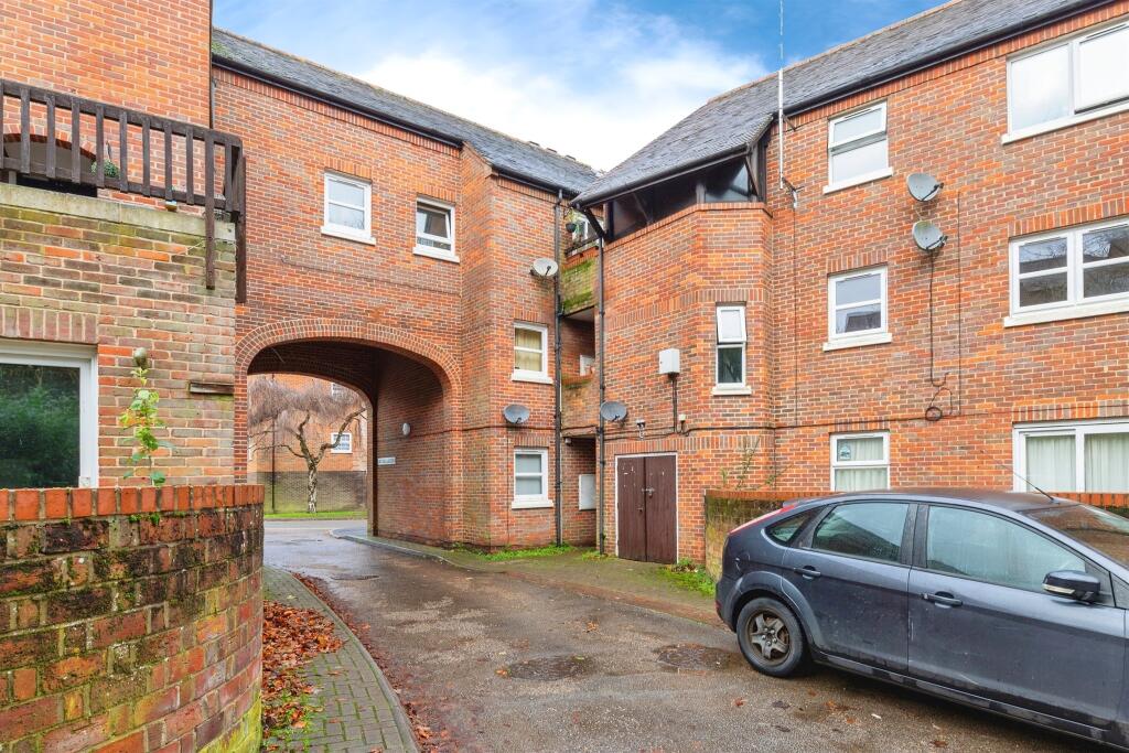 Additional image 2 of Jacobs Ladder, HATFIELD