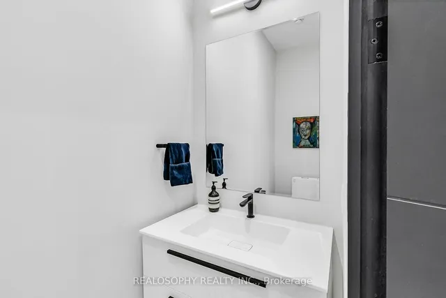 Additional image 14 of 102 Bloor St Unit 503