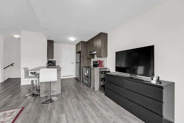 Additional image 19 of 250 Lagerfeld Dr Unit 11