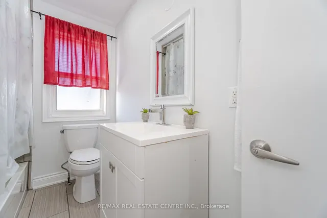 Additional image 21 of 35 Edgemont Dr