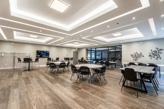 Additional image 32 of 1 Redfern Ave Unit 329