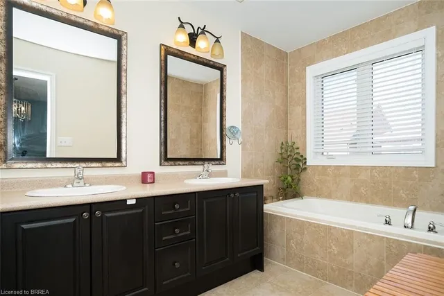 Additional image 27 of 19 Humphrey St