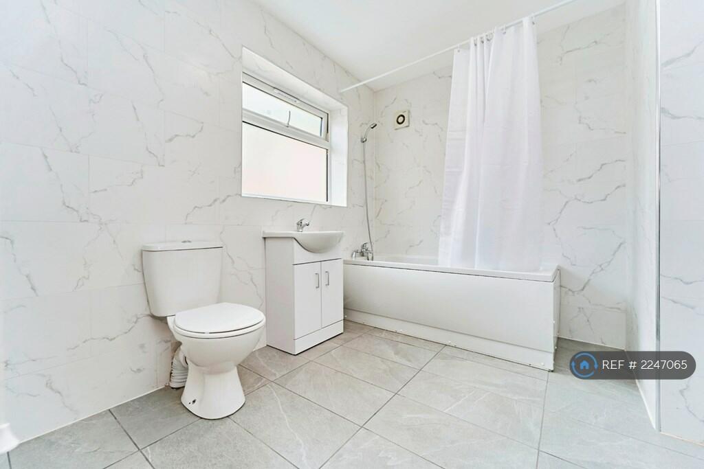 Additional image 11 of Bilhay Lane, West Bromwich, B70