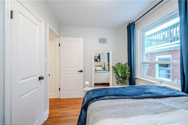 Additional image 28 of 586 Weber St