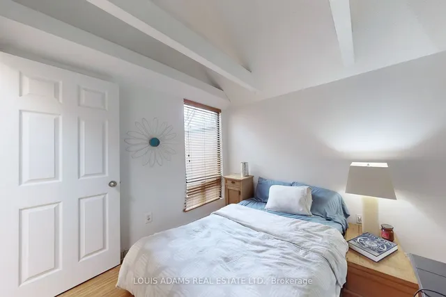 Additional image 25 of 16 Winnifred Ave