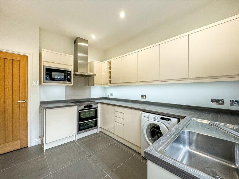 Additional image 4 of Luton Road, Harpenden, AL5