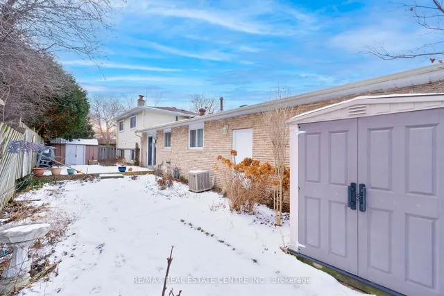 Additional image 39 of 48 Jasper Cres