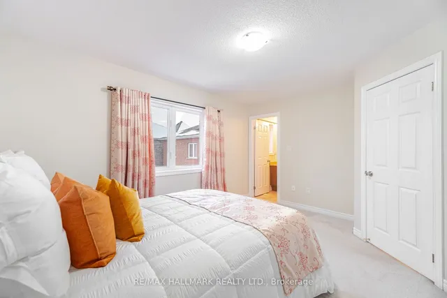 Additional image 22 of 39 Pin Lane