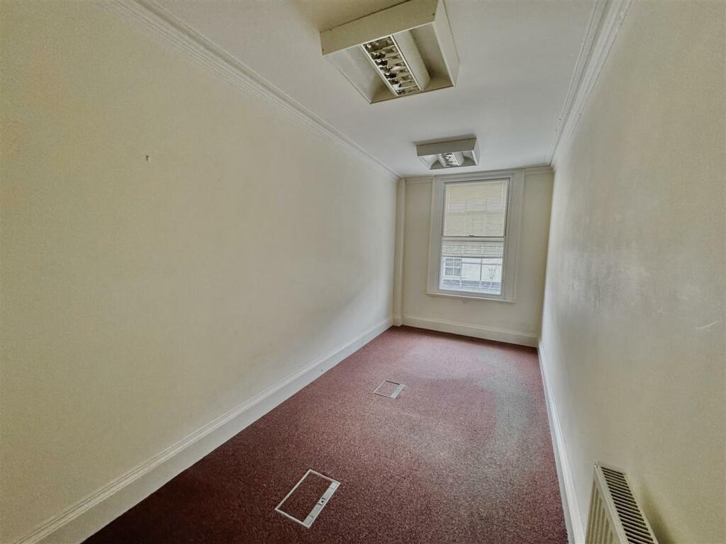 Primary image of 2 Bolebridge Street, Tamworth