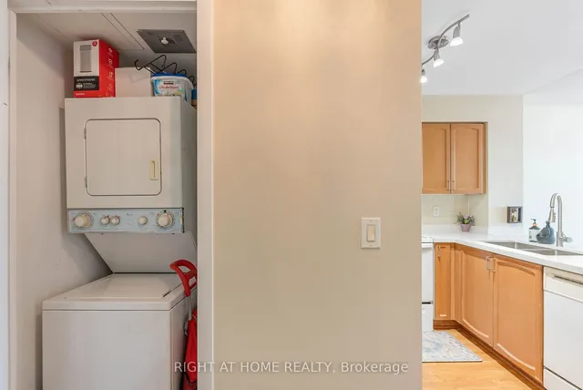 Additional image 27 of 231 Fort York Blvd Unit 1807