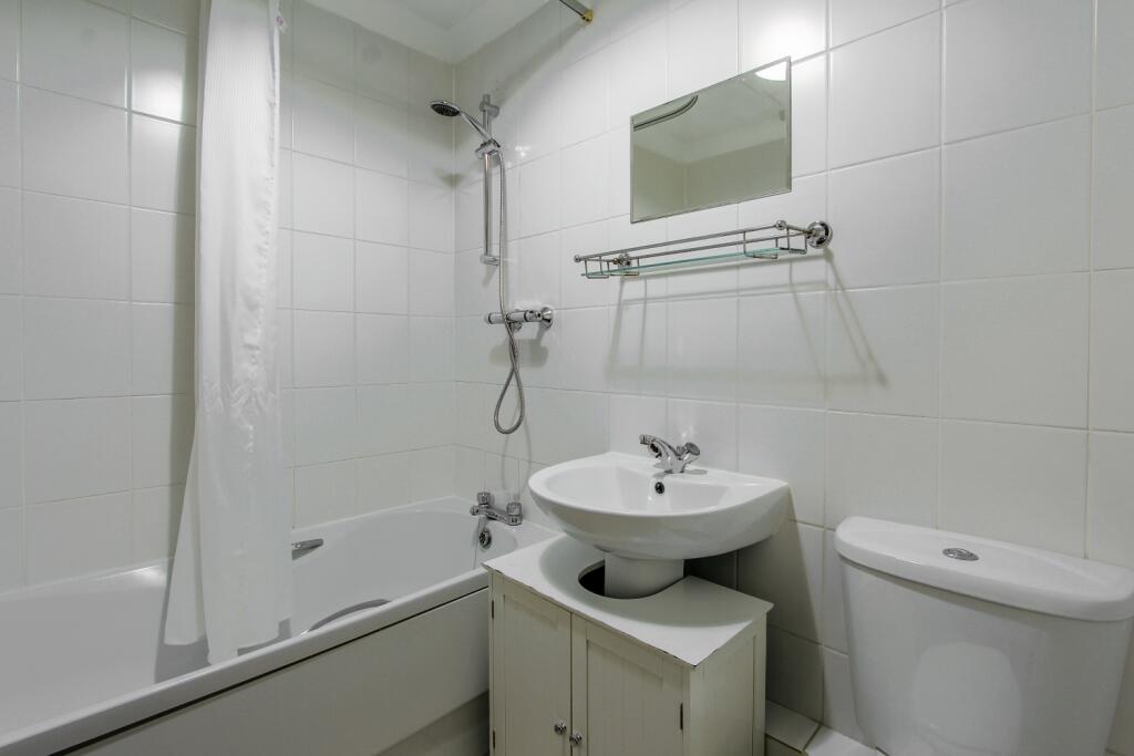 Additional image 10 of 15 Summerhouse View, Yeovil