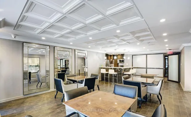 Additional image 32 of 33 Elmhurst Ave Unit 2401