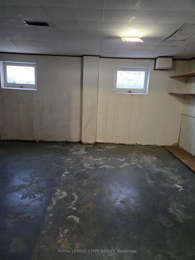 Additional image 6 of 664 Chestnut Pl