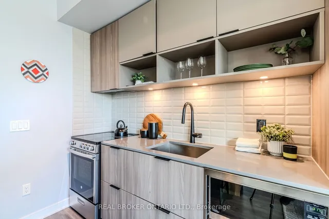 Additional image 8 of 60 Tannery Rd Unit 1008