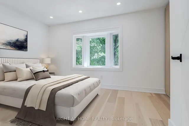 Additional image 10 of 714 Palmerston Ave