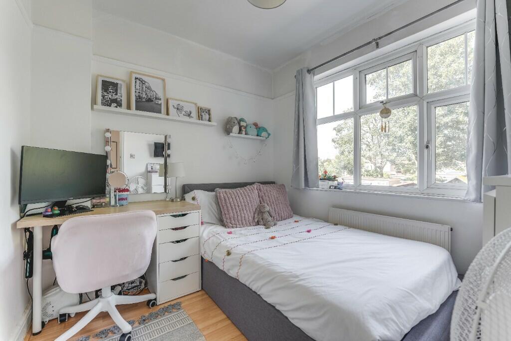 Additional image 10 of Broad Acres, Hatfield, Hertfordshire, AL10