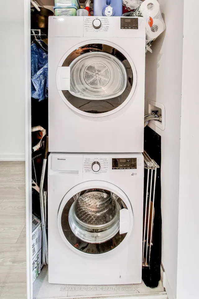 Additional image 14 of 19 Western Battery Rd Unit 1816